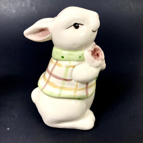 VTG Hand Painted Ceramic Bunny Salt & Pepper Shaker Set, 80's Cottage Core Retd - Picture 12 of 17